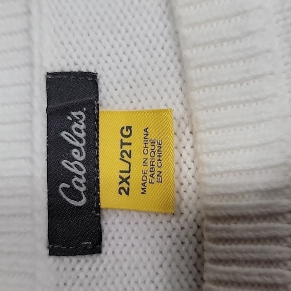 Cabelas, Size 2XL, Winter Scene Embroidered White Sweater, EUC - Picture 9 of 10